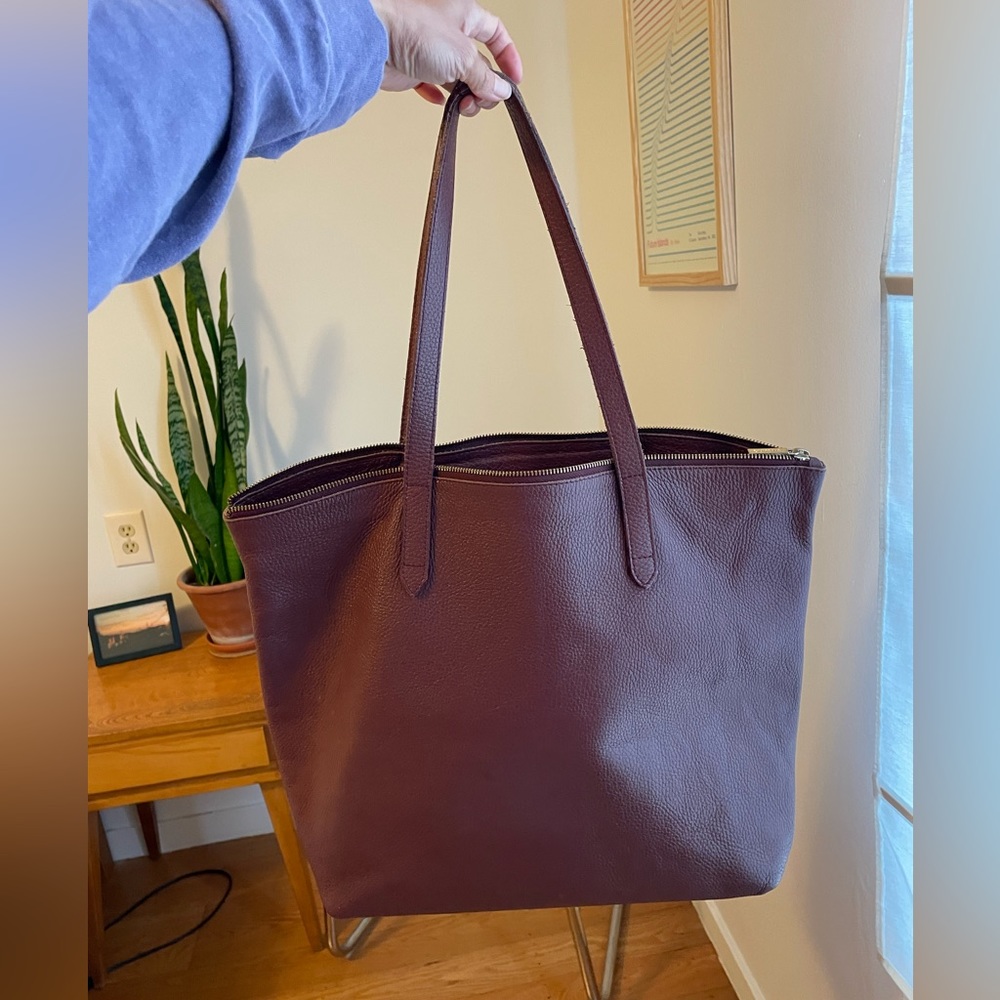 Cuyana Burgundy Large Tote Bag